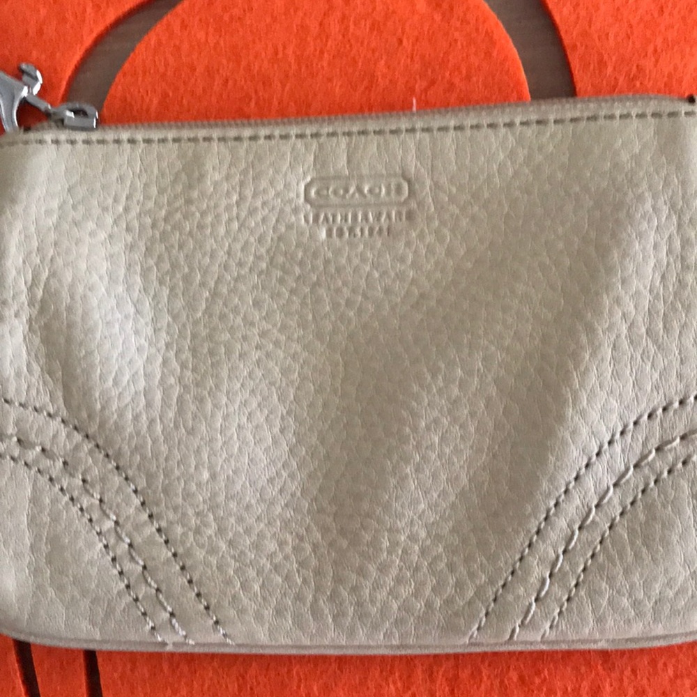 Wristlet - Picture 2 of 3